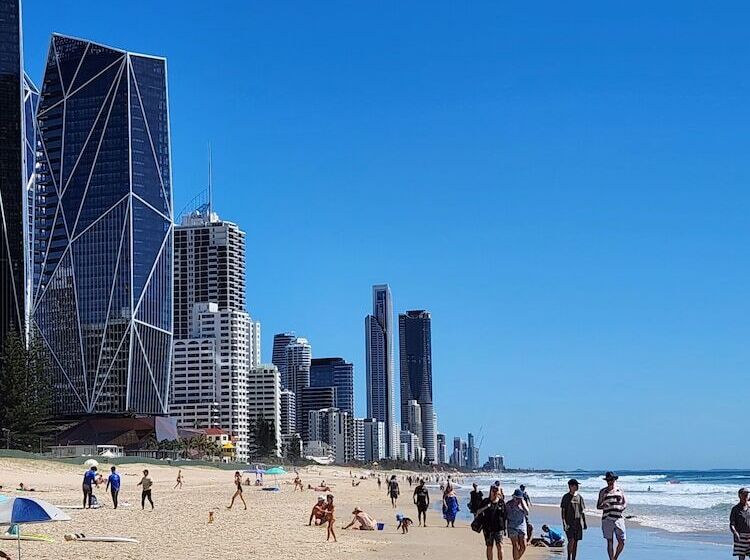 Surfers Hawaiian Holiday Apartments