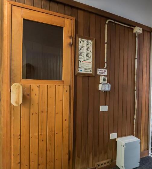 Surfers Hawaiian Holiday Apartments