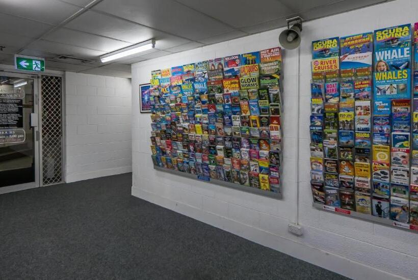 Surfers Hawaiian Holiday Apartments