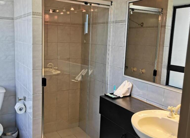 Surfers Hawaiian Holiday Apartments