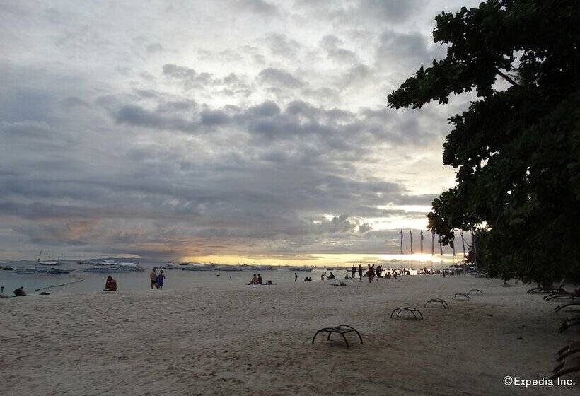 Alona Tropical Beach Resort