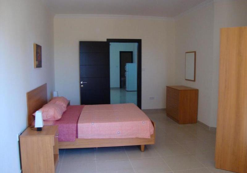 Belmont Court Apartments