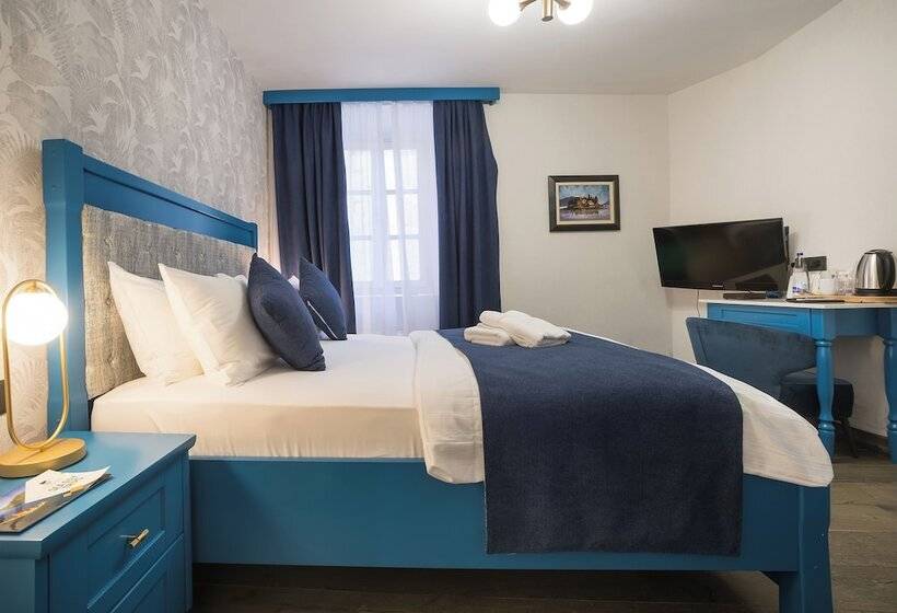 Conte Hotel & Restaurant