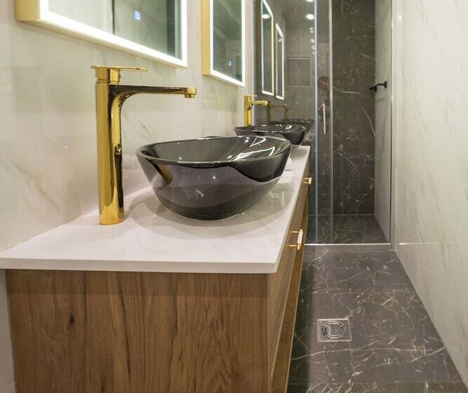 Conte Hotel & Restaurant