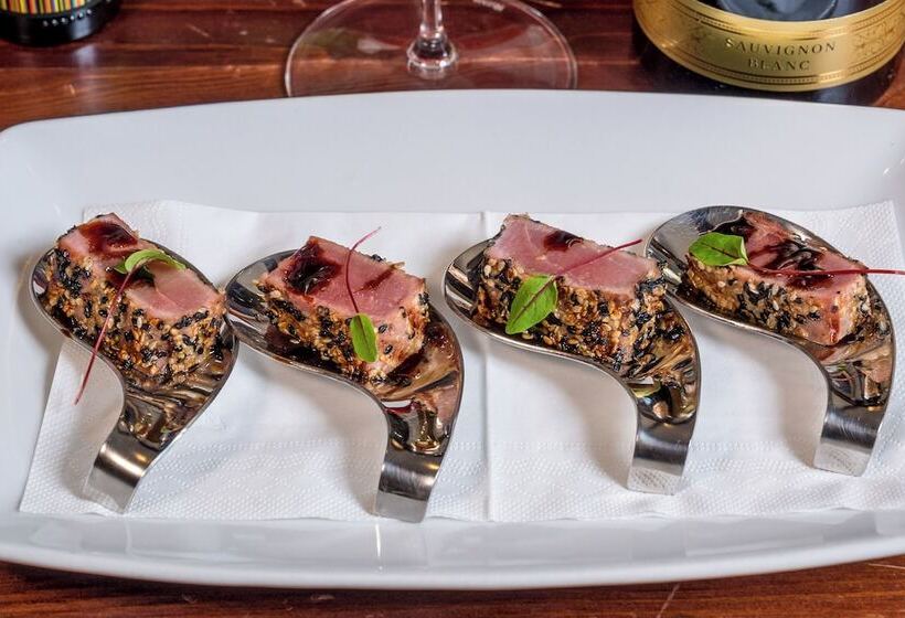 Conte Hotel & Restaurant