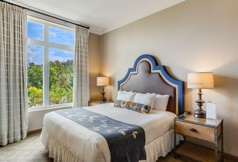 Dollywood's Dreammore Resort And Spa