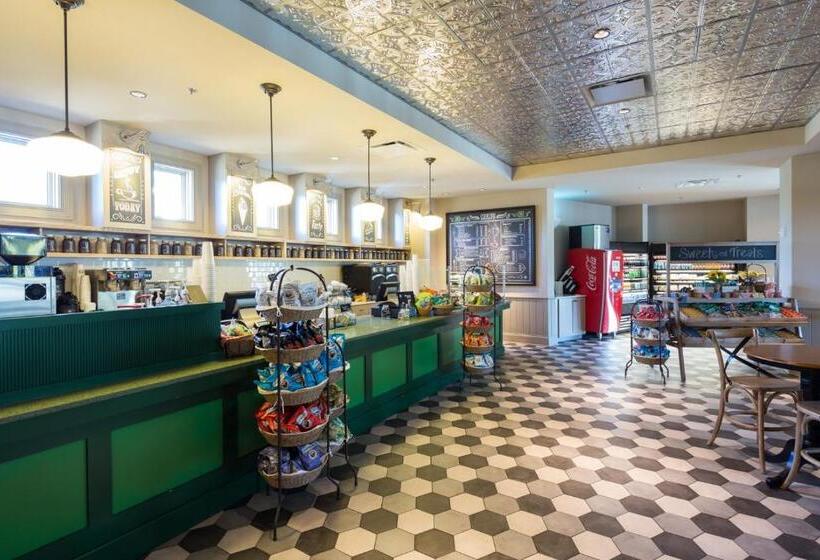 Dollywood's Dreammore Resort And Spa