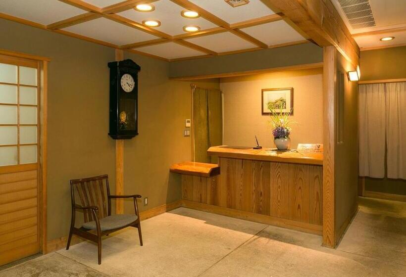 Yufuin Onsen Hinoharu Ryokan