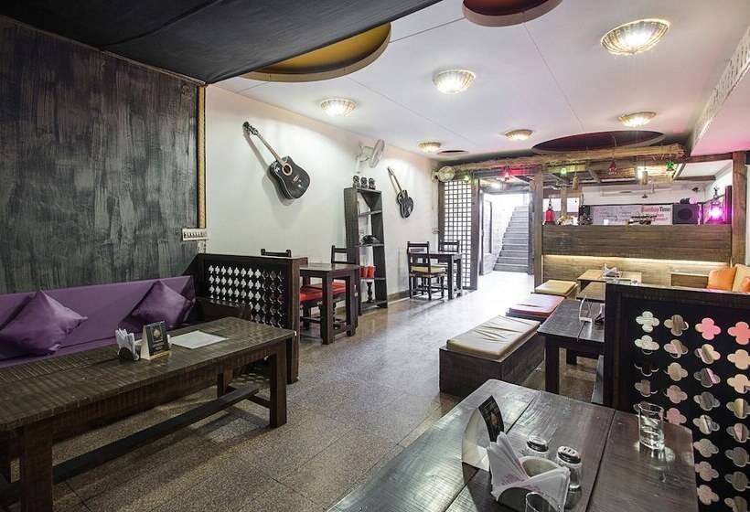 פונדק Oyo Rooms Raja Park