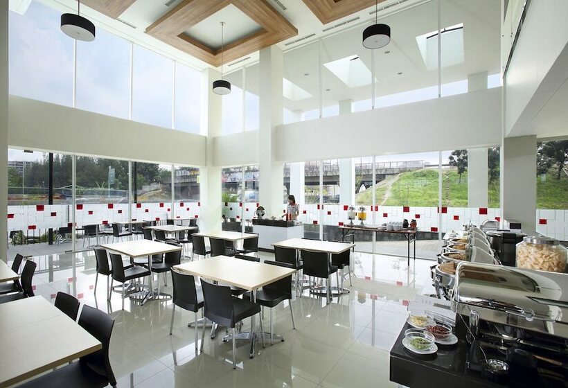 Amaris Hotel Bekasi Barat