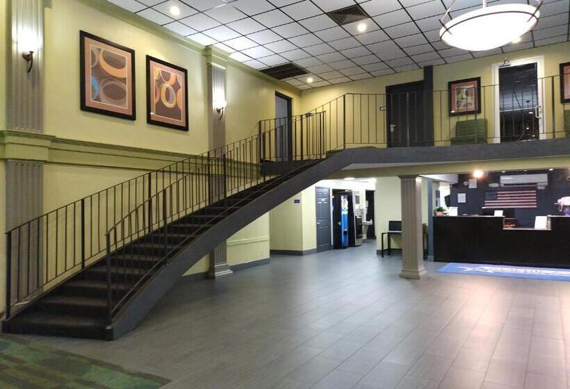 Отель Americas Best Value Inn Phenix City