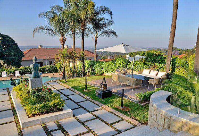 Apogee Boutique Hotel & Spa