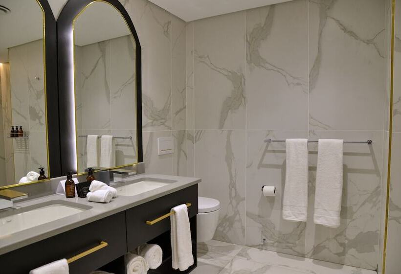 Apogee Boutique Hotel & Spa