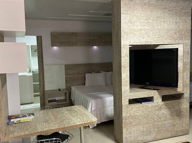 Отель Augusto Palace