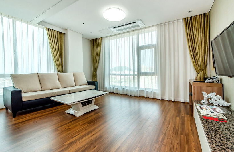 Hotel Avillos Serviced Residence