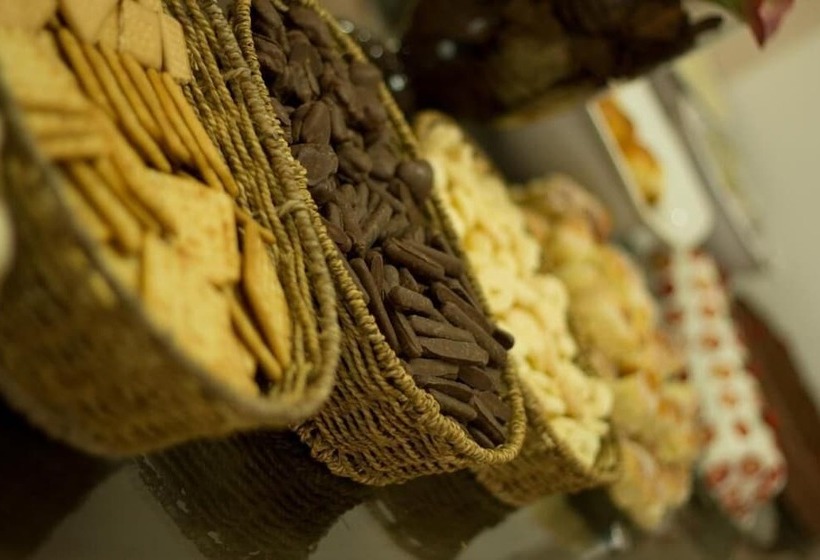 Bombonato Hotel   Fácil Acesso Ao Aeroporto E Parque De Exposições Abcz   By Up