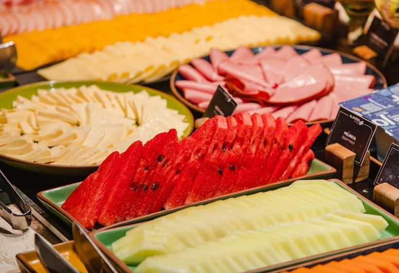 هتل Brut By Slaviero Hoteis