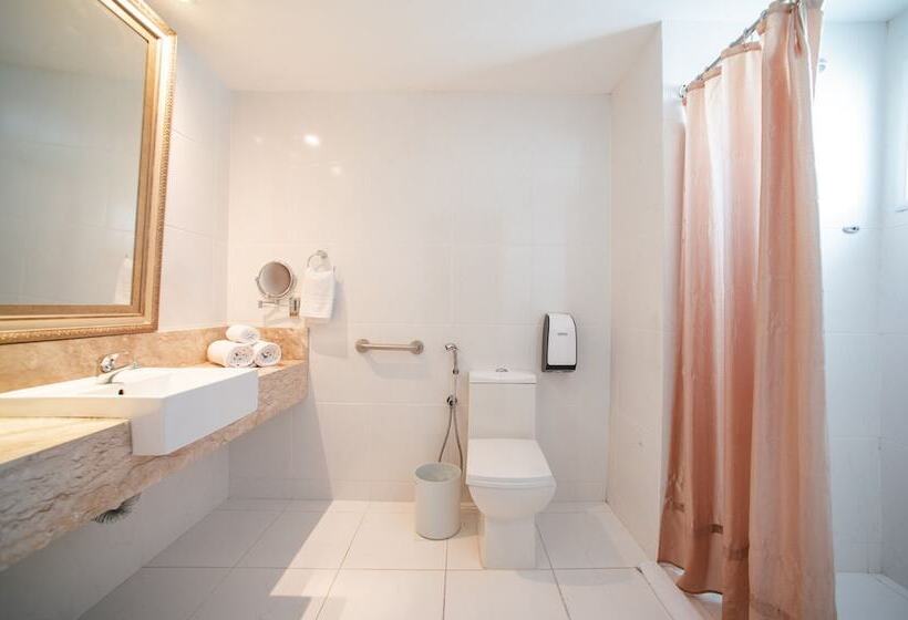 هتل Brut By Slaviero Hoteis