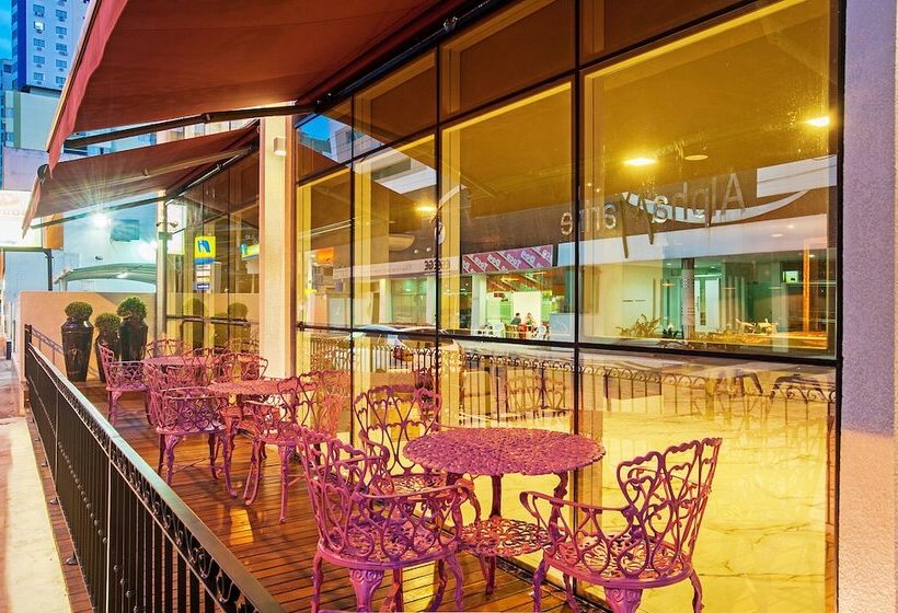 هتل Brut By Slaviero Hoteis