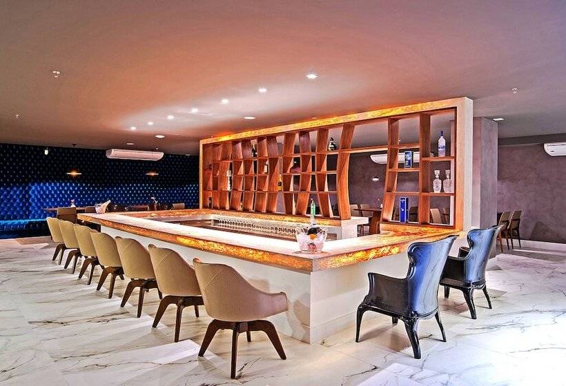 هتل Brut By Slaviero Hoteis