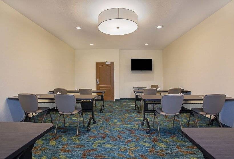فندق Candlewood Suites Fort Campbell   Oak Grove, An Ihg