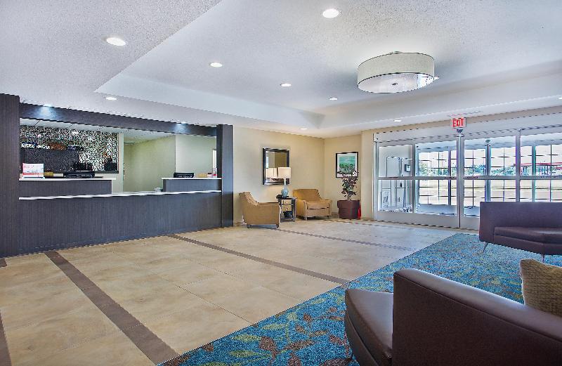 فندق Candlewood Suites Fort Campbell   Oak Grove, An Ihg