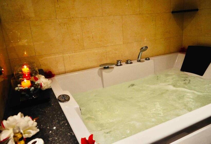 هتل Casa Mahanaim Colferias, Bogotá