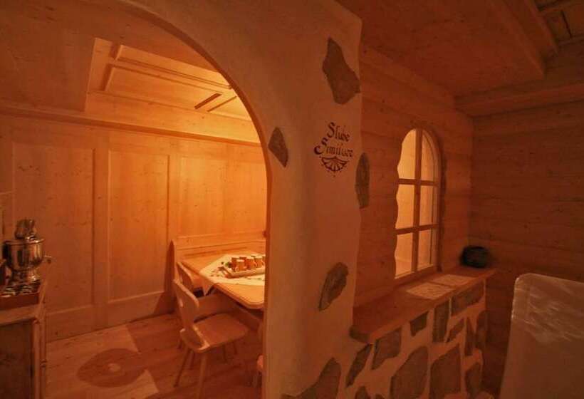 酒店 Chalet Alaska