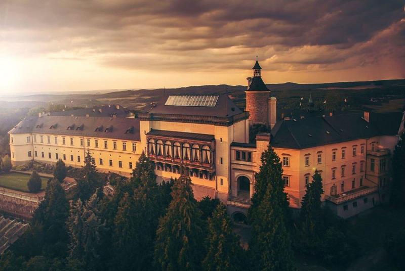 فندق Chateau Zbiroh