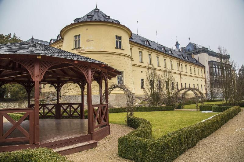 فندق Chateau Zbiroh