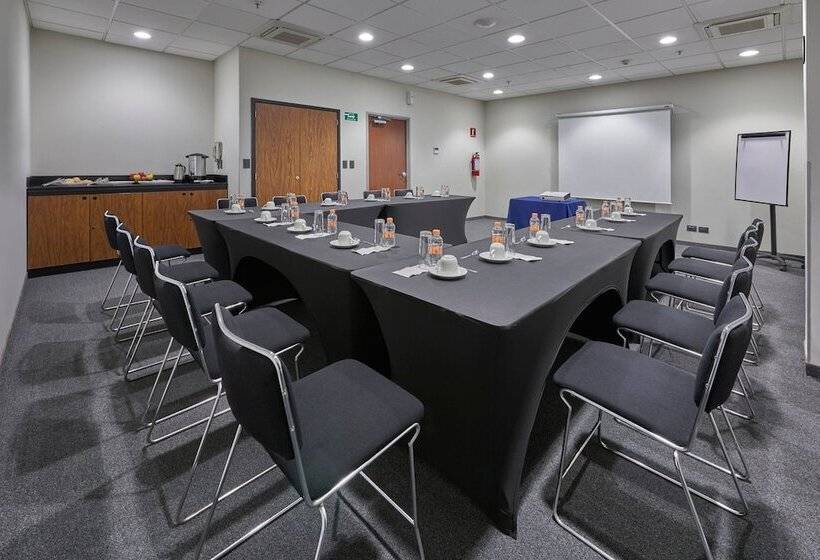 فندق City Express By Marriott Matamoros