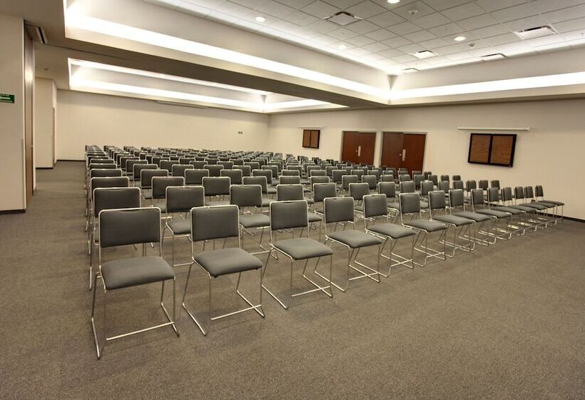 فندق City Express By Marriott Matamoros