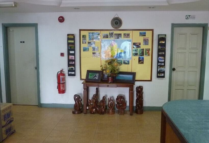 בית מלון כפרי City Park Lodge