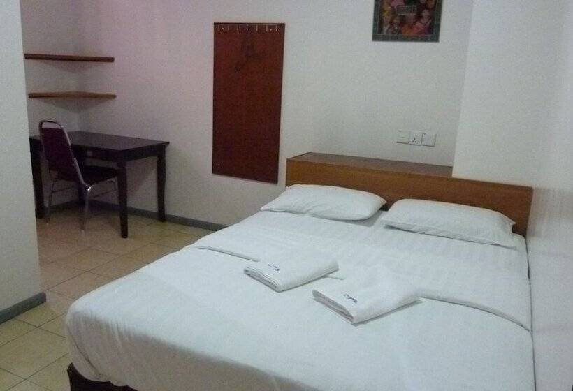 בית מלון כפרי City Park Lodge