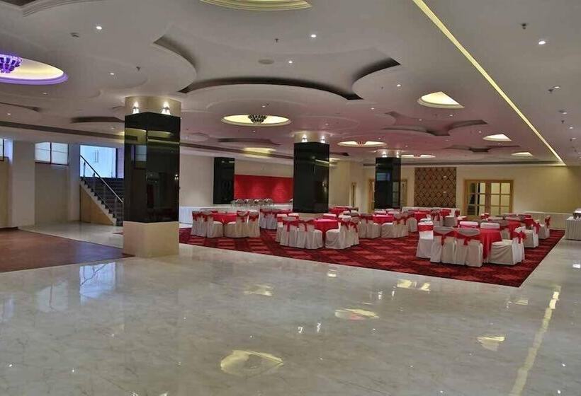 فندق Clarion Inn Sevilla