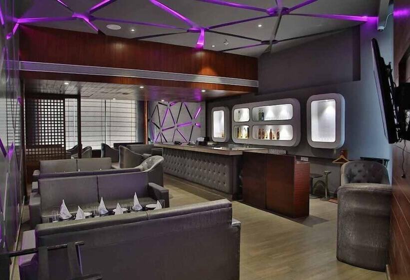 فندق Clarion Inn Sevilla