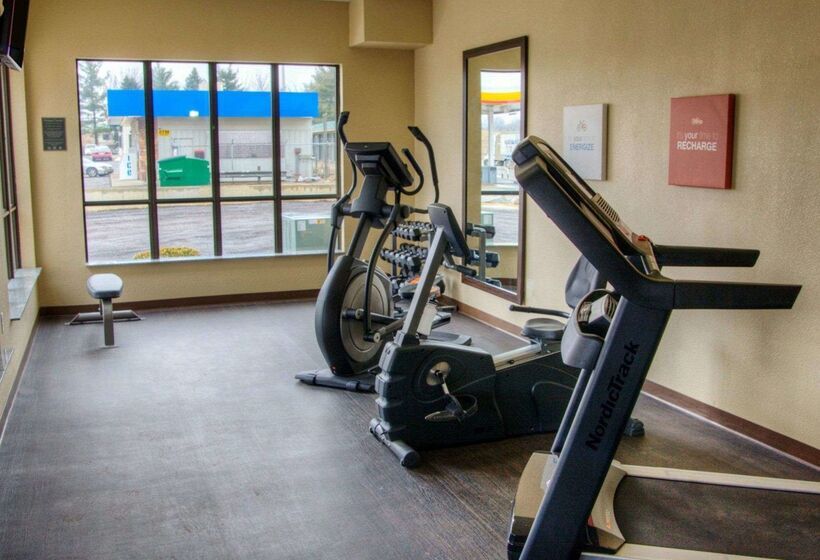 فندق Comfort Suites Plymouth Near Us 30