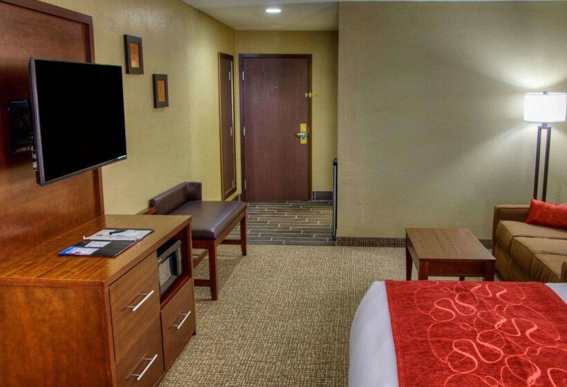 فندق Comfort Suites Plymouth Near Us 30