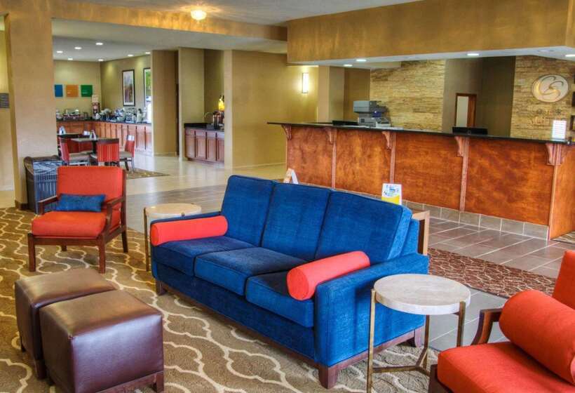 فندق Comfort Suites Plymouth Near Us 30