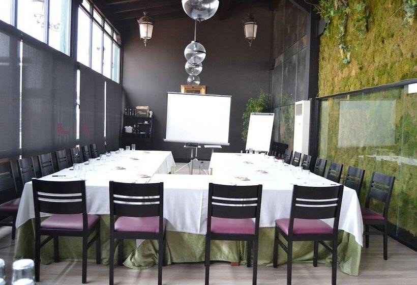 酒店 Complejo Enoturístico Finca La Estacada