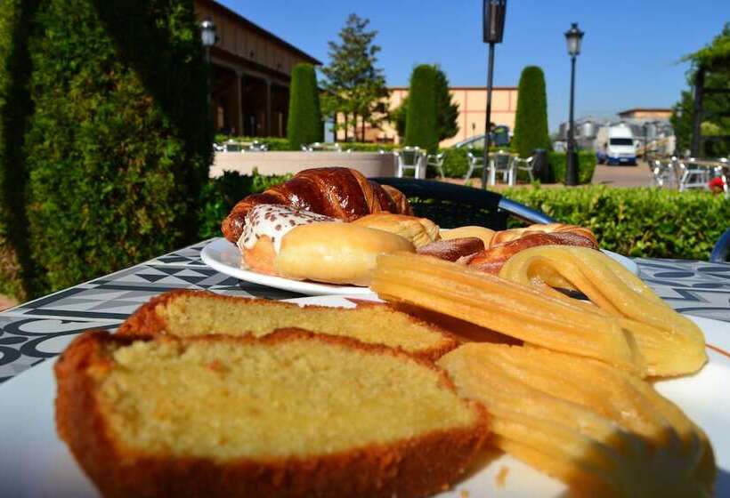 酒店 Complejo Enoturístico Finca La Estacada