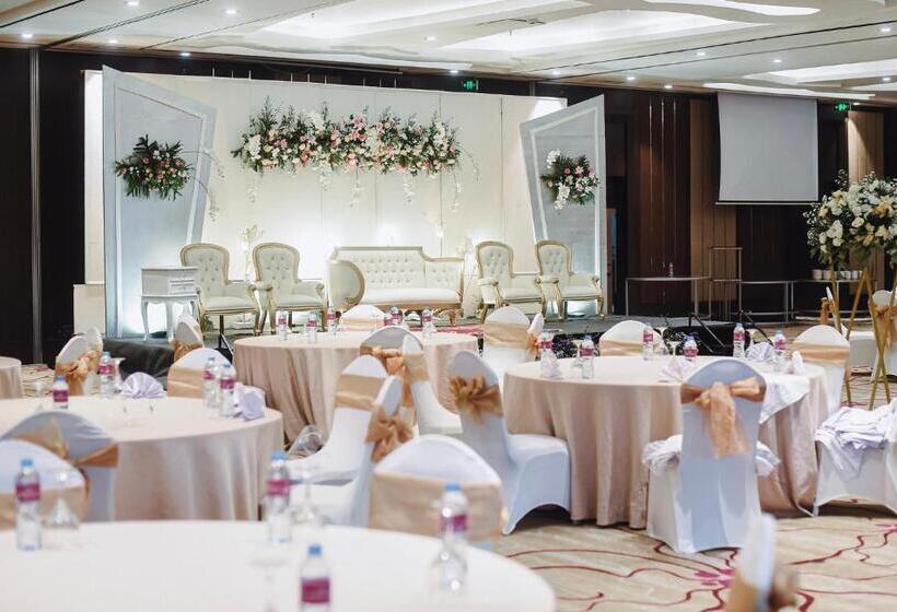 호텔 Crowne Plaza Bandung, An Ihg