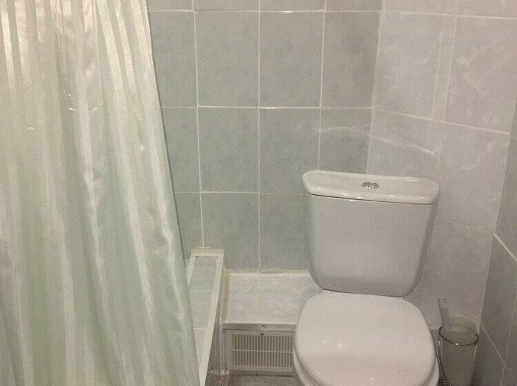 בית מלון כפרי Deryabin