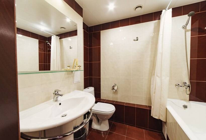 בית מלון כפרי Deryabin