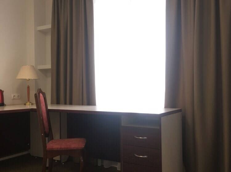 בית מלון כפרי Deryabin