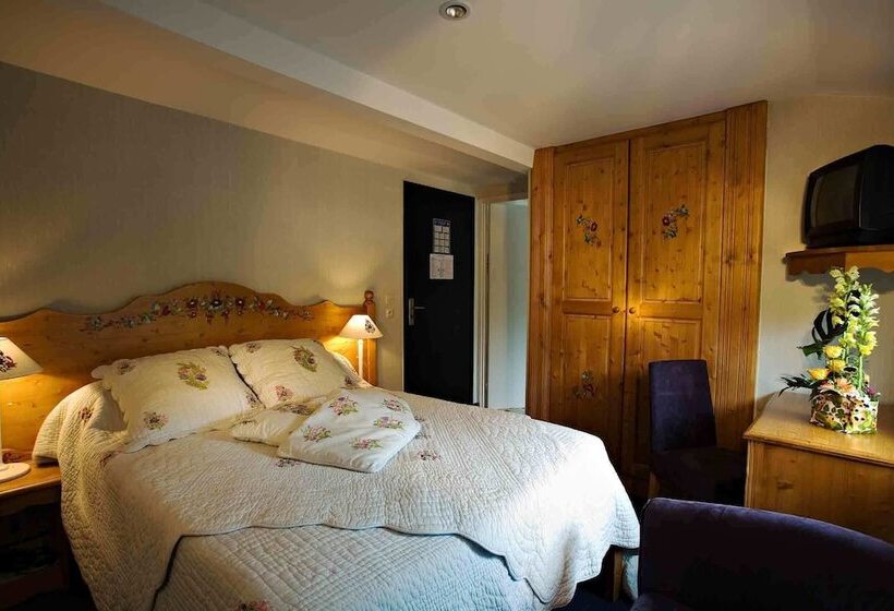 Отель Des Vosges