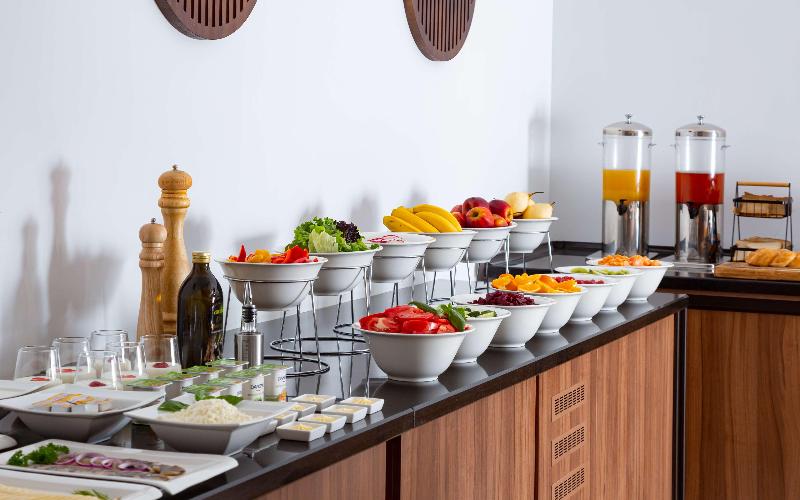 هتل Doubletree By Hilton Shymkent