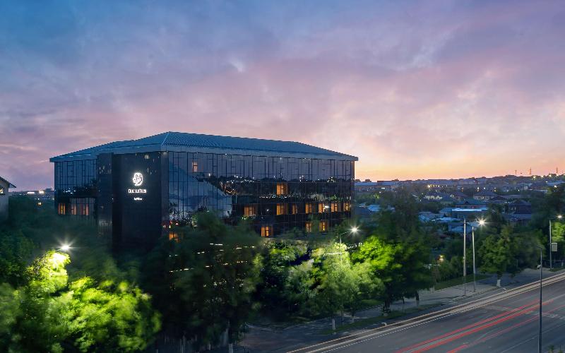 هتل Doubletree By Hilton Shymkent