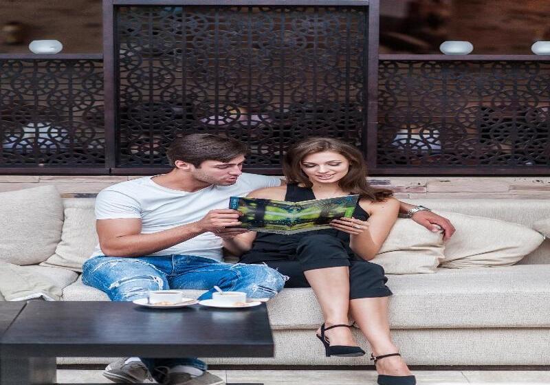 هتل Doubletree By Hilton Shymkent