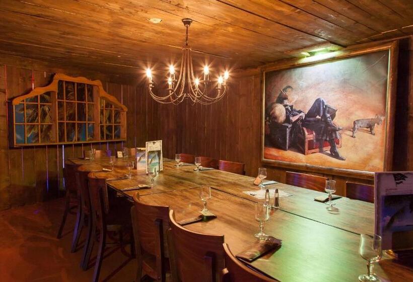 Отель Du Parc  Pirates